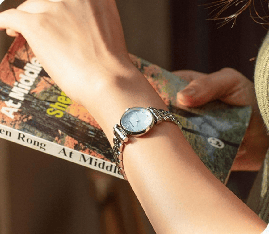 品质的完美结合手腕上的艺术品欧美表十大品牌排行榜：时尚与(图11)